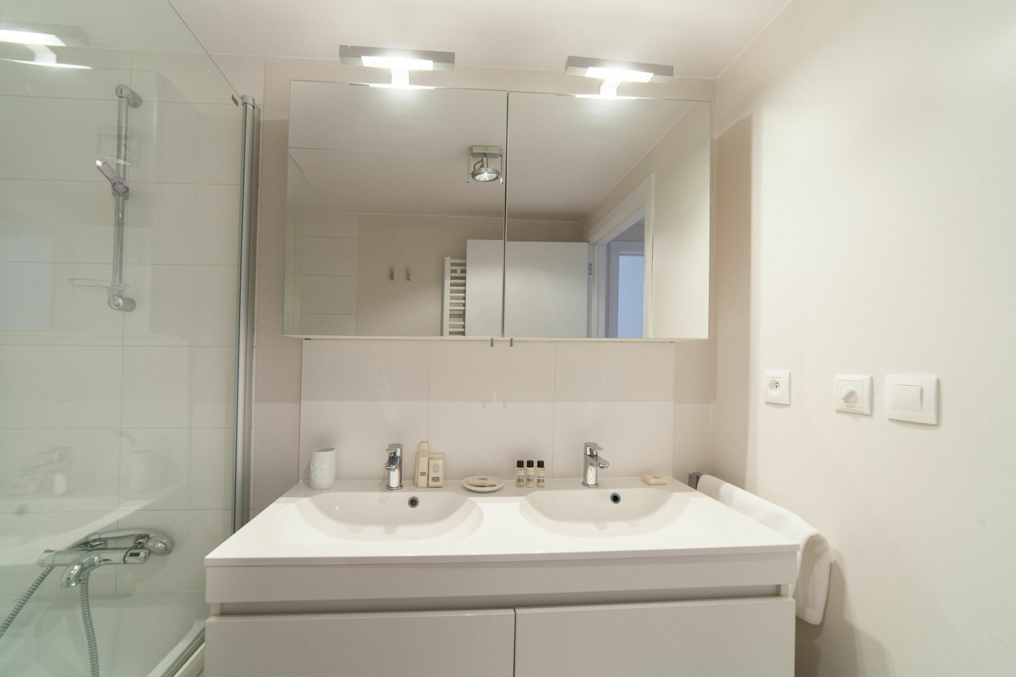 Sweet Inn Apartments - Major Rene Dubreucq Brussels Luaran gambar