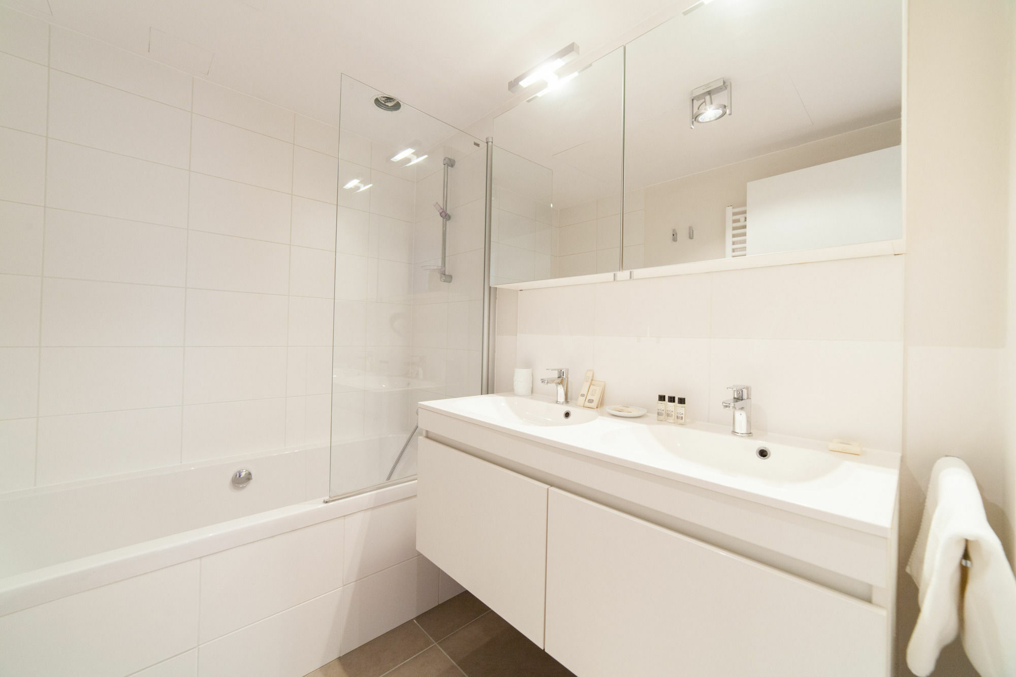 Sweet Inn Apartments - Major Rene Dubreucq Brussels Luaran gambar